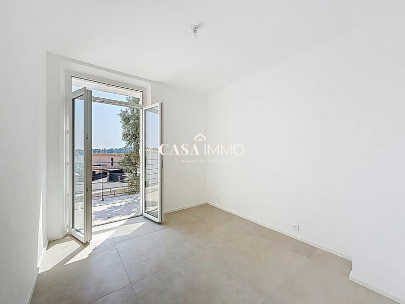 Appartement - 75 m² - 3 pièces