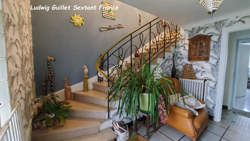 Maison - 190 m² - 9 pièces