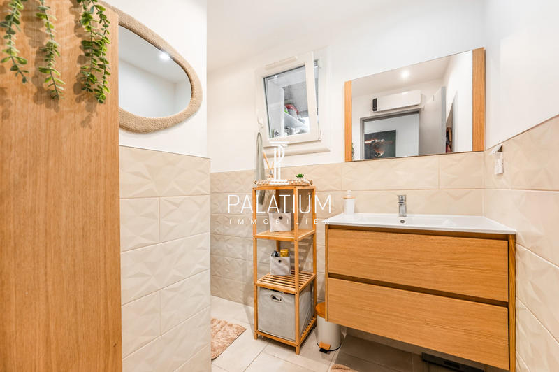 Appartement - 82 m² - 4 pièces