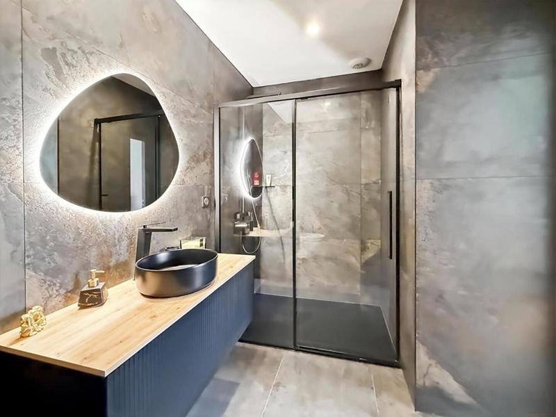 Maison - 215 m² - 5 pièces