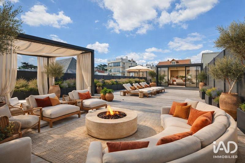 Maison - 421 m² - 5 pièces