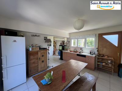 Maison contemporaine - 233 m² - 8 pièces