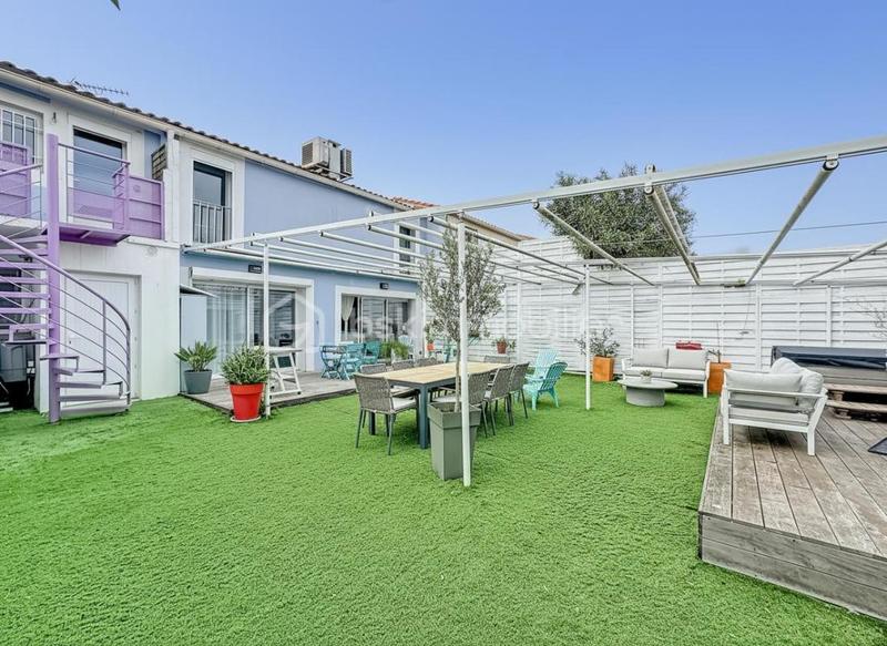 Villa - 162 m² - 6 pièces