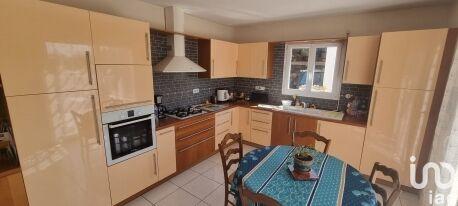 Maison - 195 m² - 7 pièces