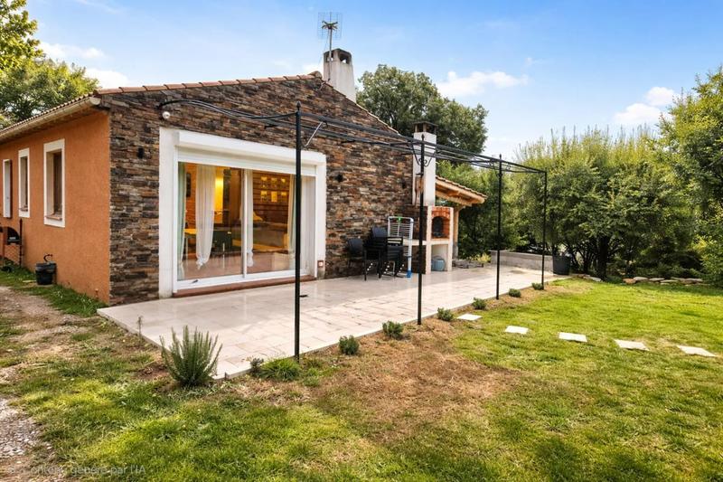 Maison - 97 m² - 5 pièces