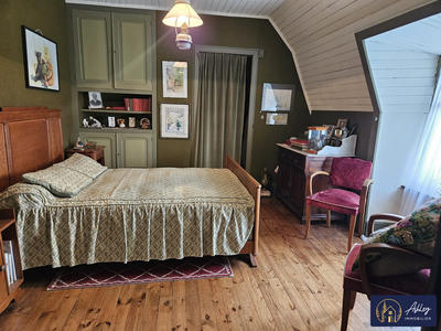 Maison ancienne - 218 m² - 7 pièces