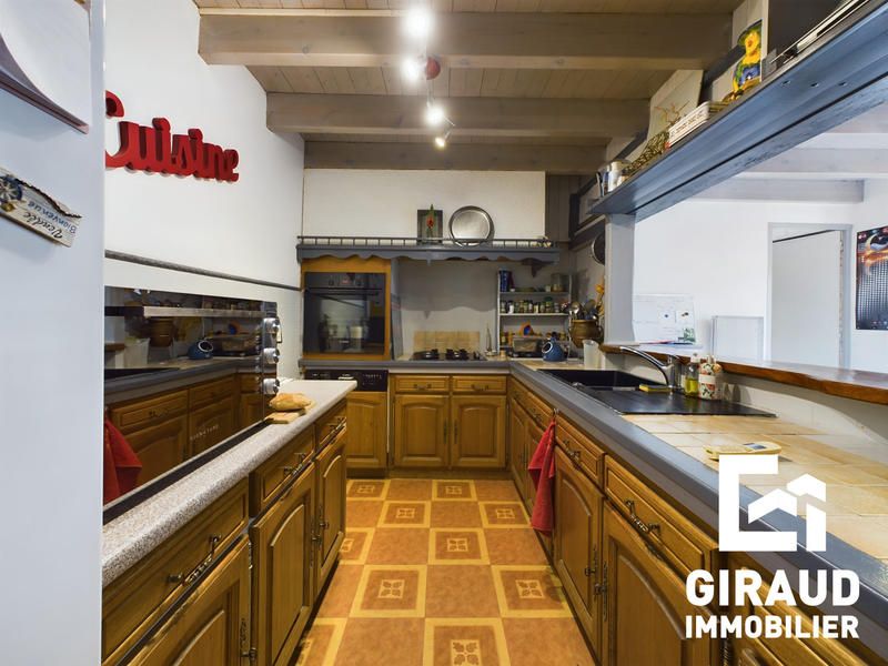 Maison - 163 m² - 6 pièces