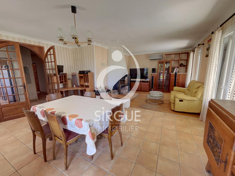 Maison - 110 m² - 5 pièces