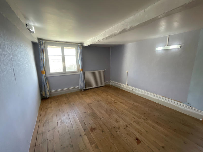 Maison - 166 m² - 7 pièces