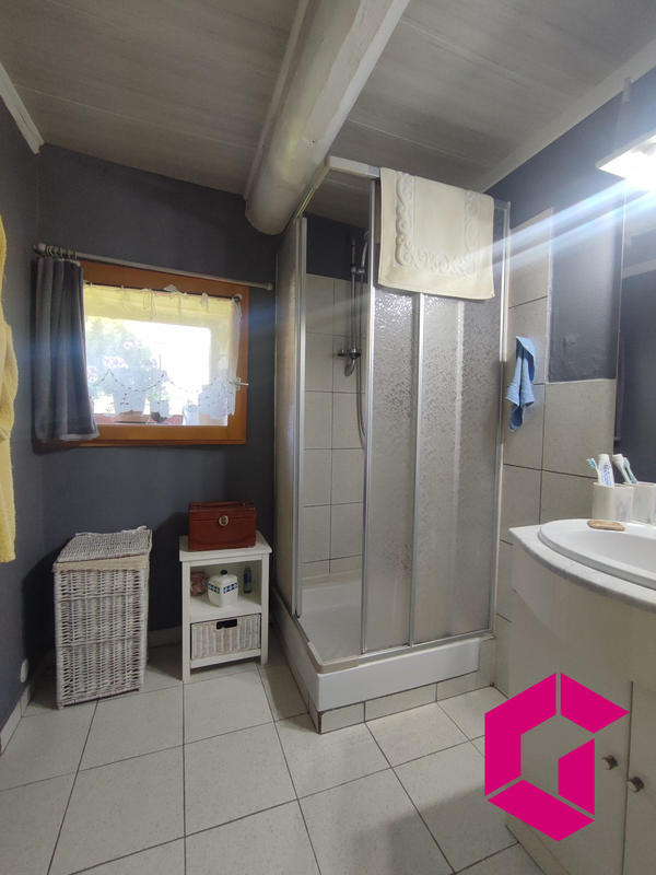 Maison - 93 m² - 5 pièces