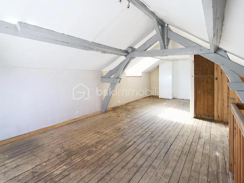 Maison - 182 m² - 8 pièces