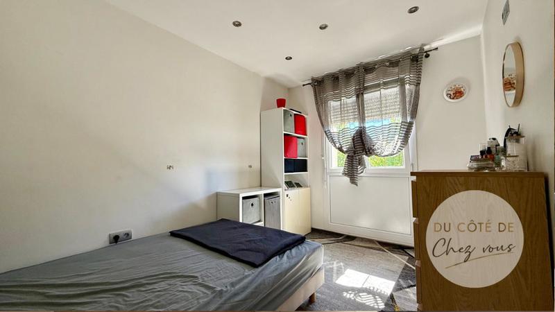 Maison - 99 m² - 6 pièces