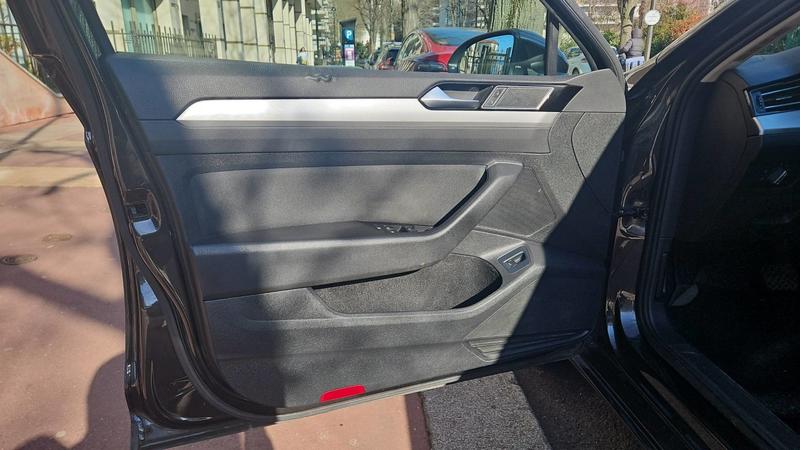 Volkswagen Passat VIII 1.6 Tdi 120 Dsg7 Confortline