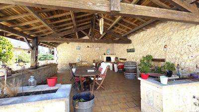 Maison - 283 m² - 9 pièces