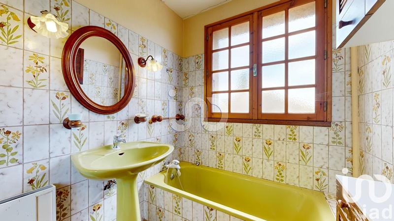 Maison - 233 m² - 7 pièces