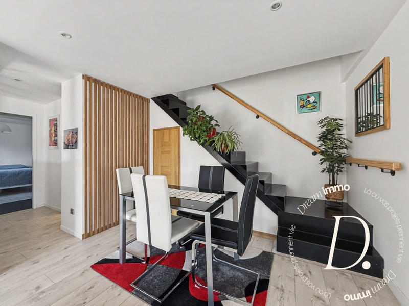 Maison - 108 m² - 4 pièces