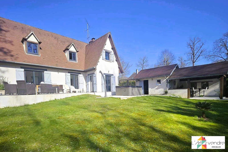 Maison - 155 m² - 7 pièces