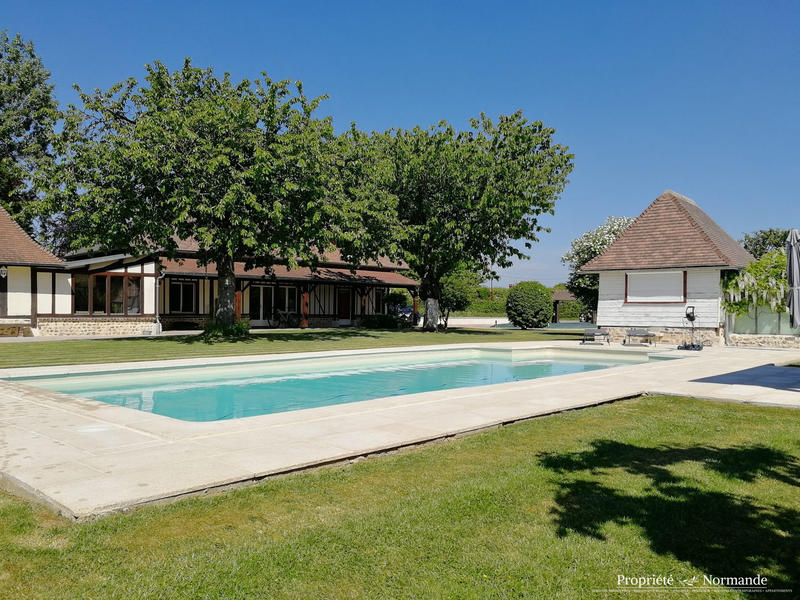 Maison ancienne - 236 m² - 9 pièces