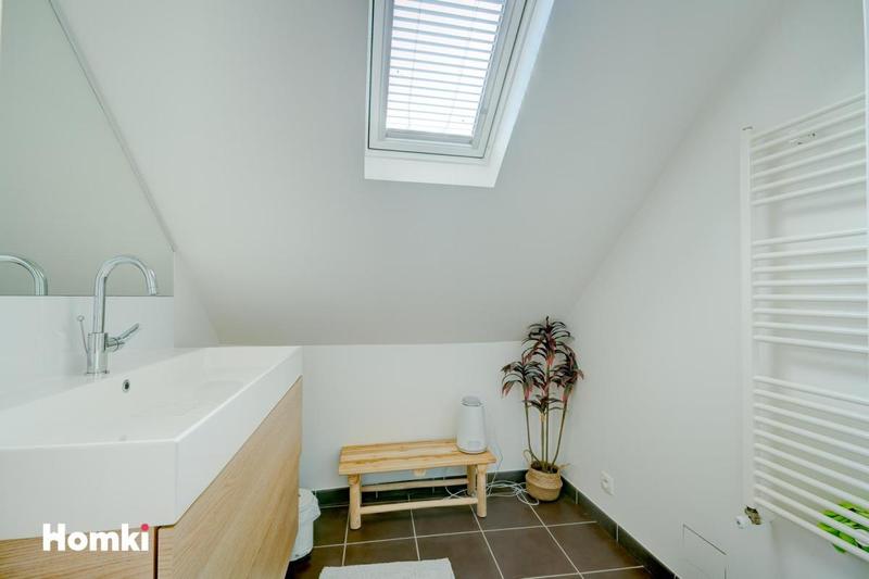 Maison - 181 m² - 6 pièces