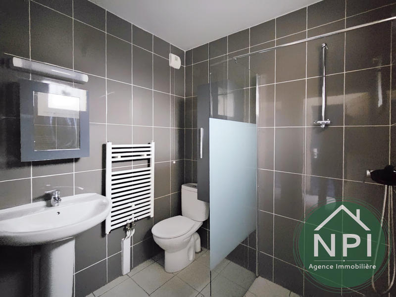 Maison - 90 m² - 6 pièces