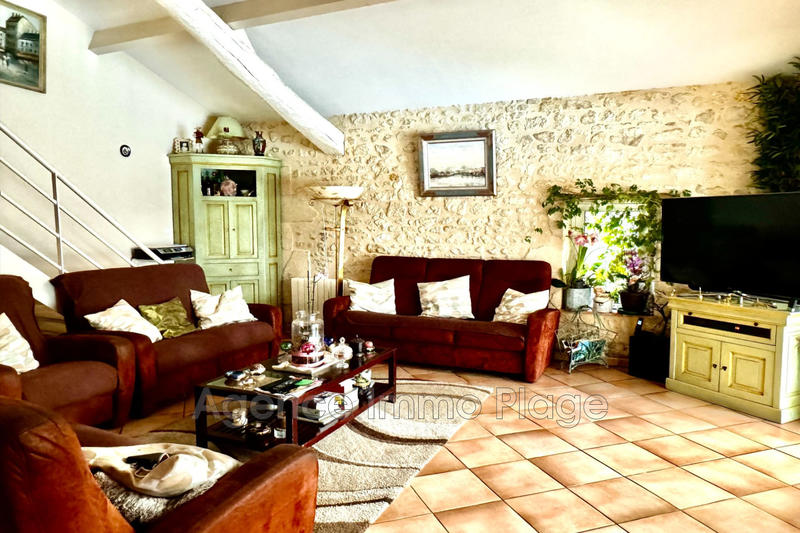 Maison - 325 m² - 10 pièces