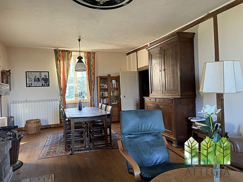 Maison - 170 m² - 6 pièces