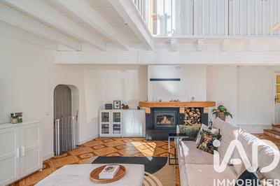 Maison - 234 m² - 5 pièces