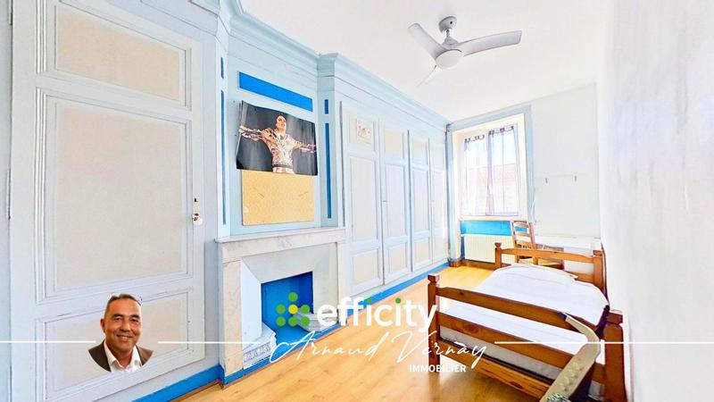 Maison - 186 m² - 9 pièces