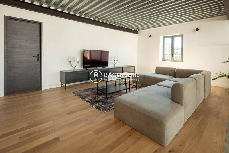 Maison contemporaine - 193 m² - 5 pièces