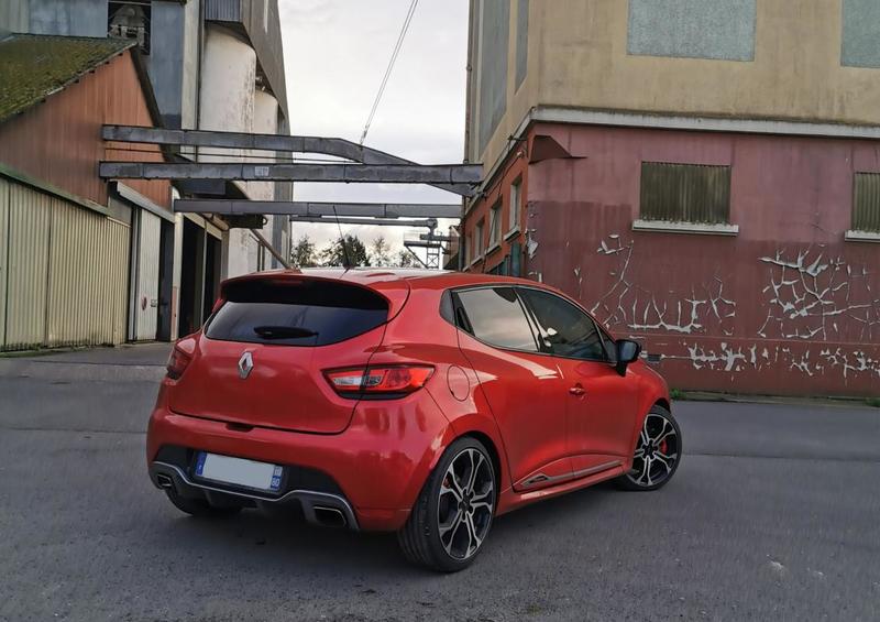 Renault Clio IV Rs Trophy 220 n°1066 Full