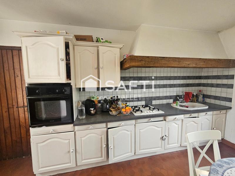 Maison - 137 m² - 8 pièces