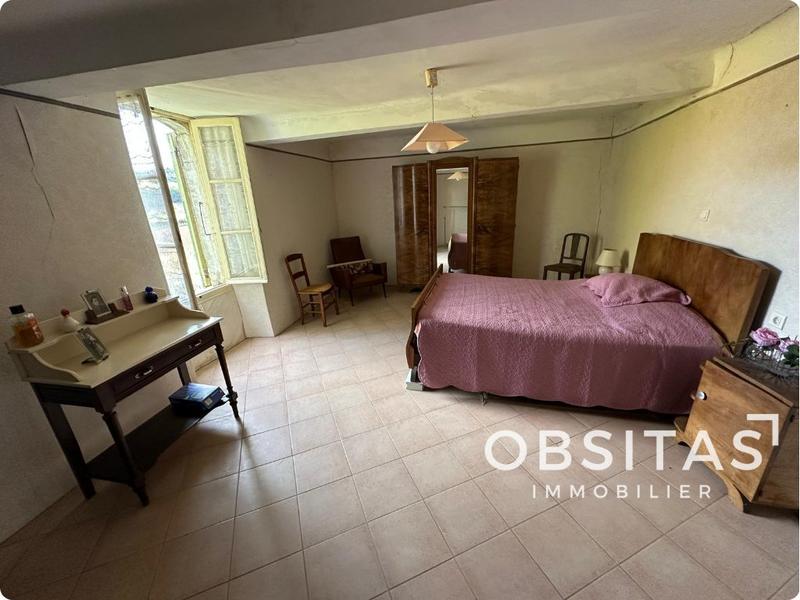 Maison - 128 m² - 7 pièces