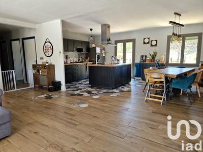 Maison - 128 m² - 5 pièces