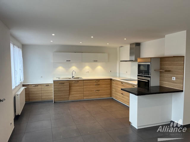 Appartement - 144 m² - 5 pièces