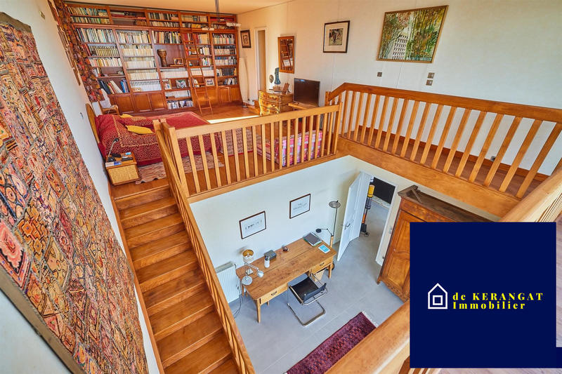 Maison contemporaine - 267 m² - 8 pièces