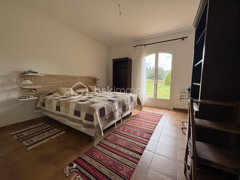 Villa - 180 m² - 7 pièces