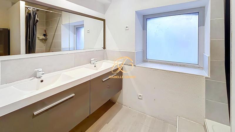 Appartement - 60 m² - 2 pièces