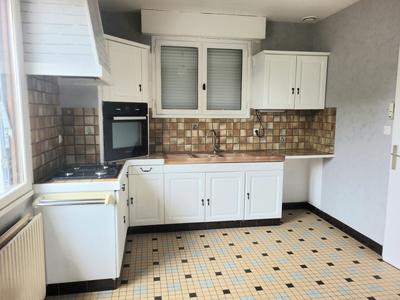 Maison traditionnelle - 87 m² - 4 pièces