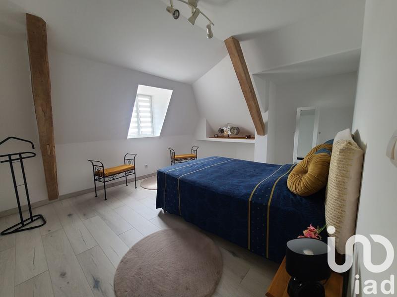 Maison - 243 m² - 8 pièces
