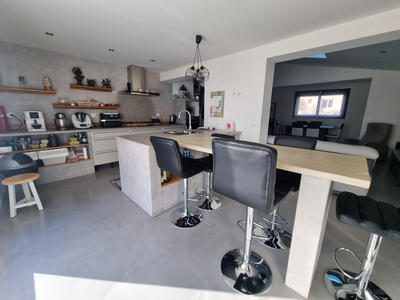 Maison - 169 m² - 6 pièces