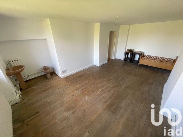 Maison - 245 m² - 9 pièces