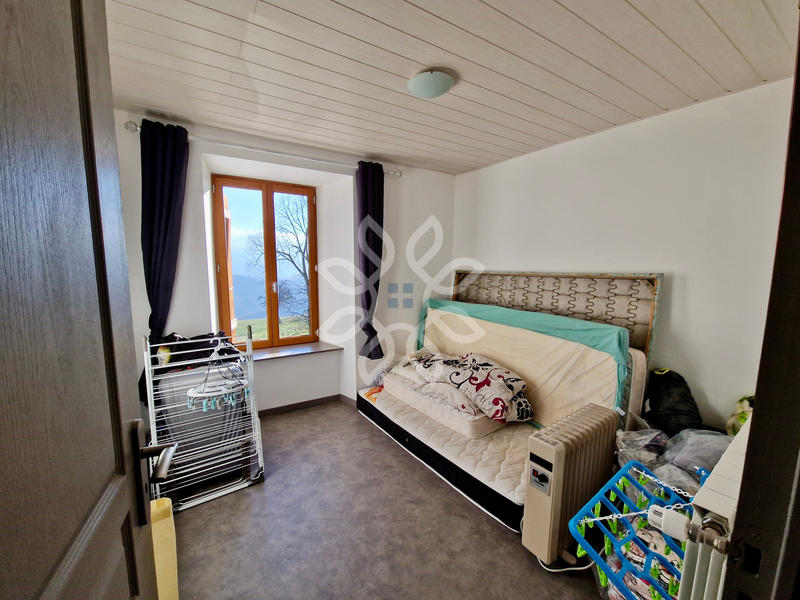 Propriété - 125 m² - 8 pièces