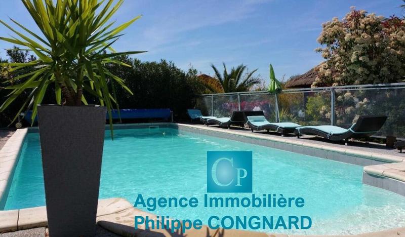 Maison - 270 m² - 8 pièces