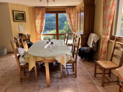 Maison - 160 m² - 7 pièces