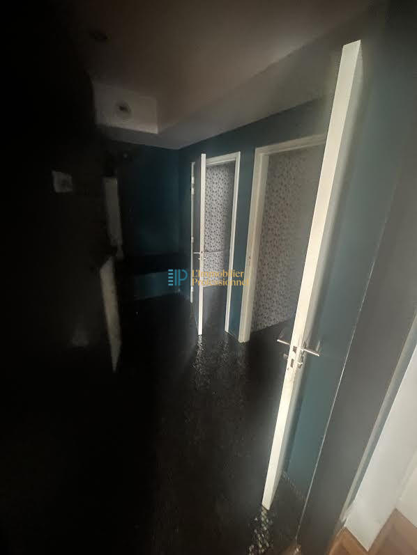 Local commercial - 347 m² - 5 pièces