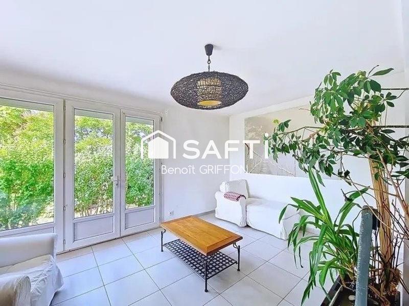 Maison - 137 m² - 8 pièces