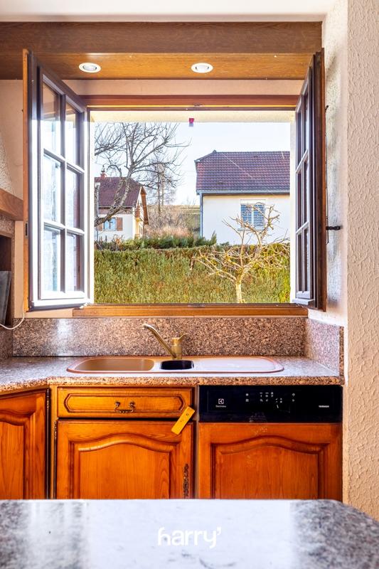 Maison - 93 m² - 5 pièces