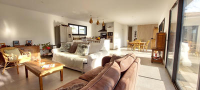 Maison - 120 m² - 4 pièces