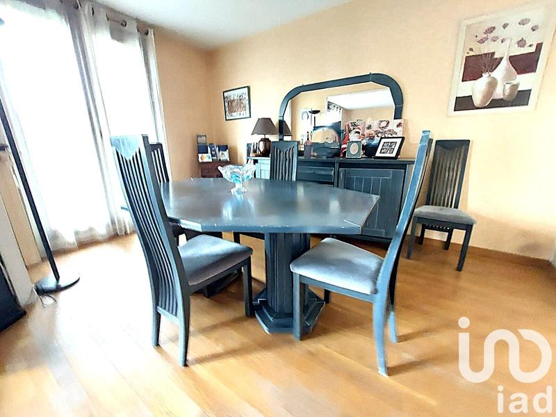 Appartement - 93 m² - 5 pièces