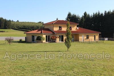 Villa - 165 m² - 6 pièces